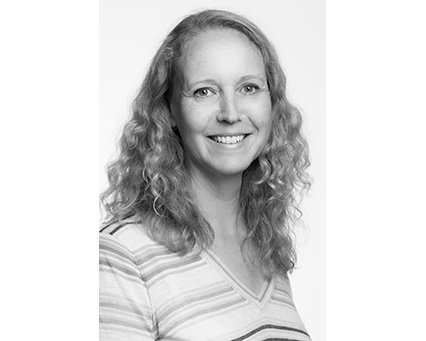 Porträttbild på Molly Lind